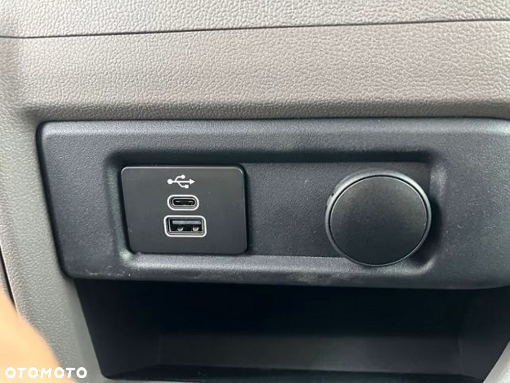 Volkswagen Transporter - 25