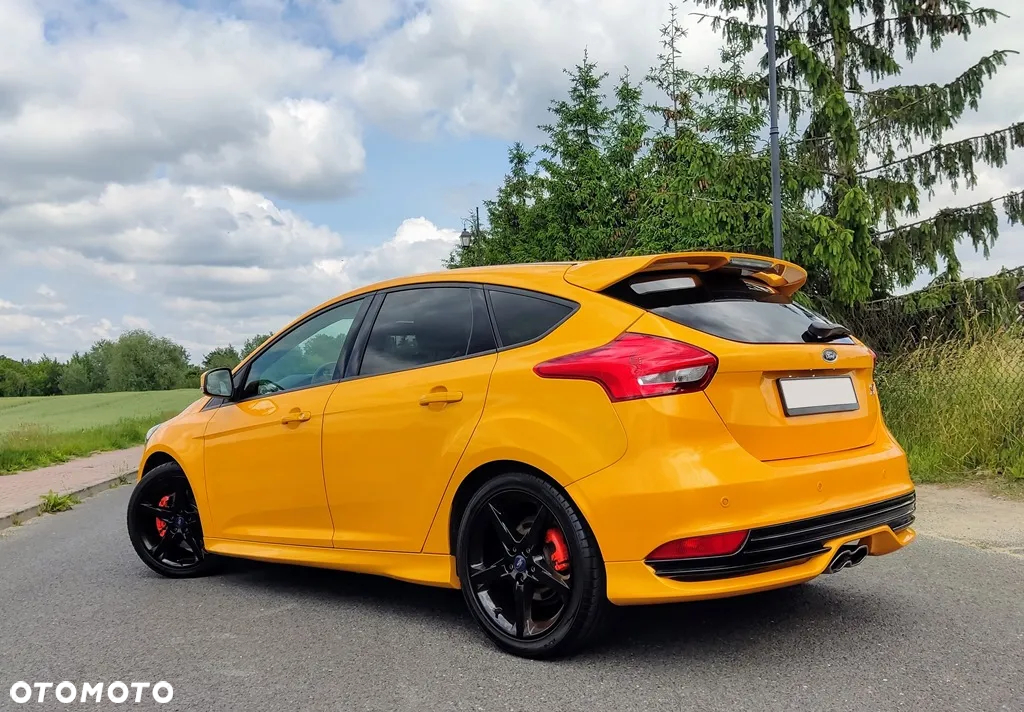 Ford Focus ST - 3