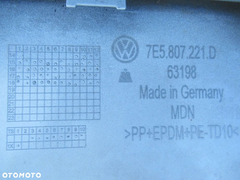 ZDERZAK PRZEDNI PRZÓD VW T6 MULTIVAN 7E5807221D 2015-2019 - 17