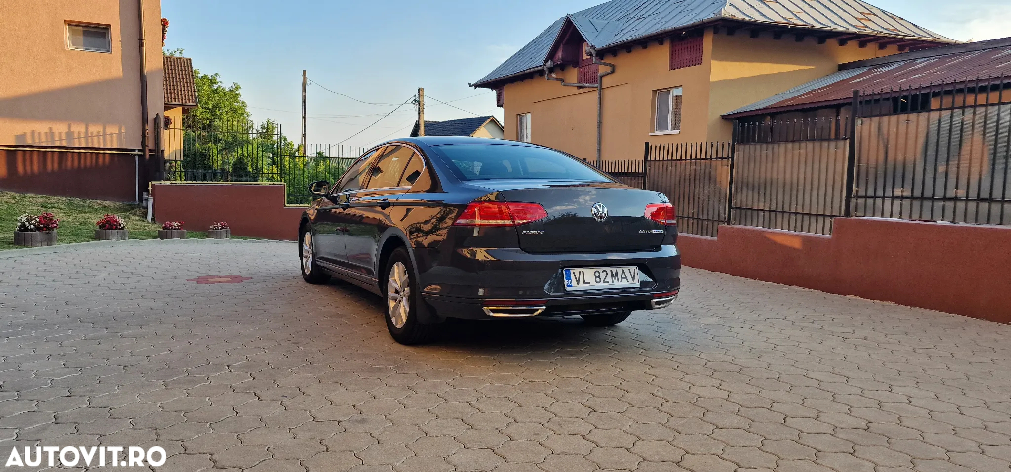 Volkswagen Passat 2.0 TDI Comfortline - 4