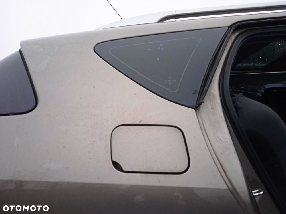 Szyba czołowa tylna boczna karoseryjna Peugeot 407 - 3
