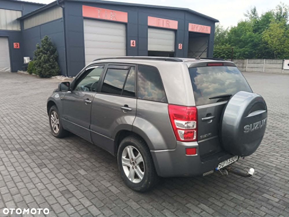Suzuki Grand Vitara 2.0 - 5