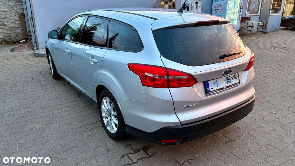 Ford Focus 1.6 Trend - 9