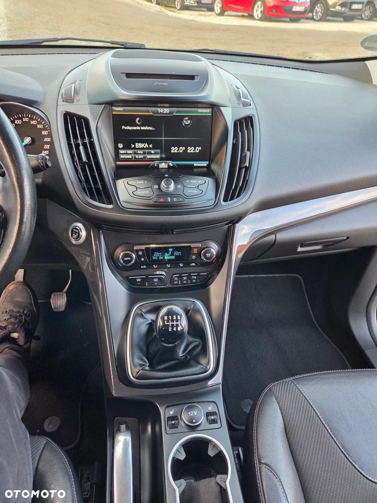 Ford Kuga 2.0 TDCi 2x4 Titanium - 17