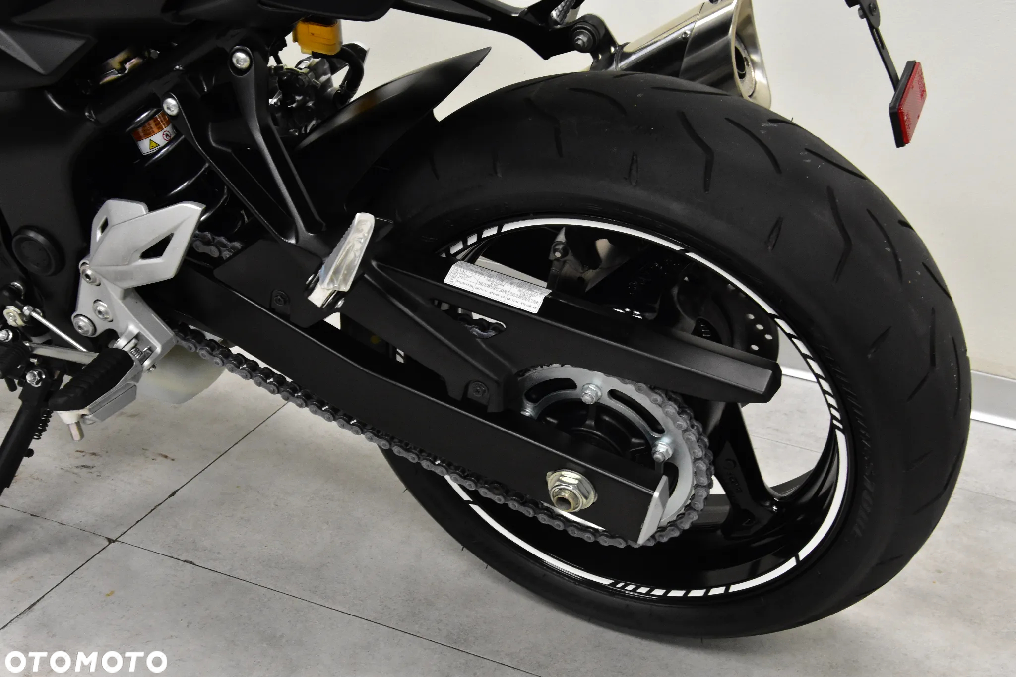 Suzuki GSR - 40