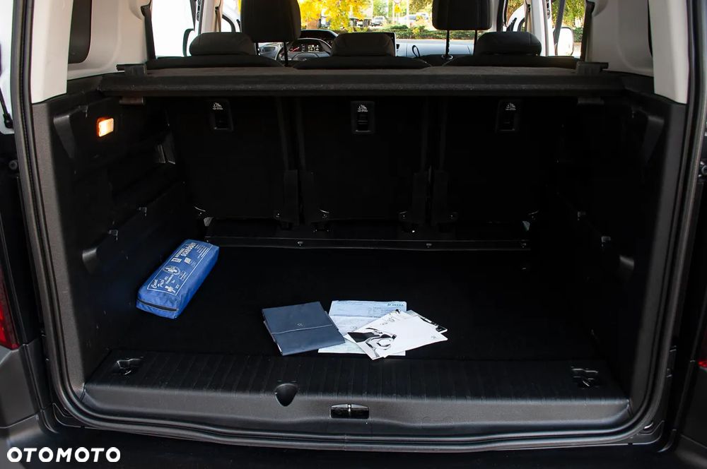 Peugeot Rifter 130 L1 EAT8 GT - 31