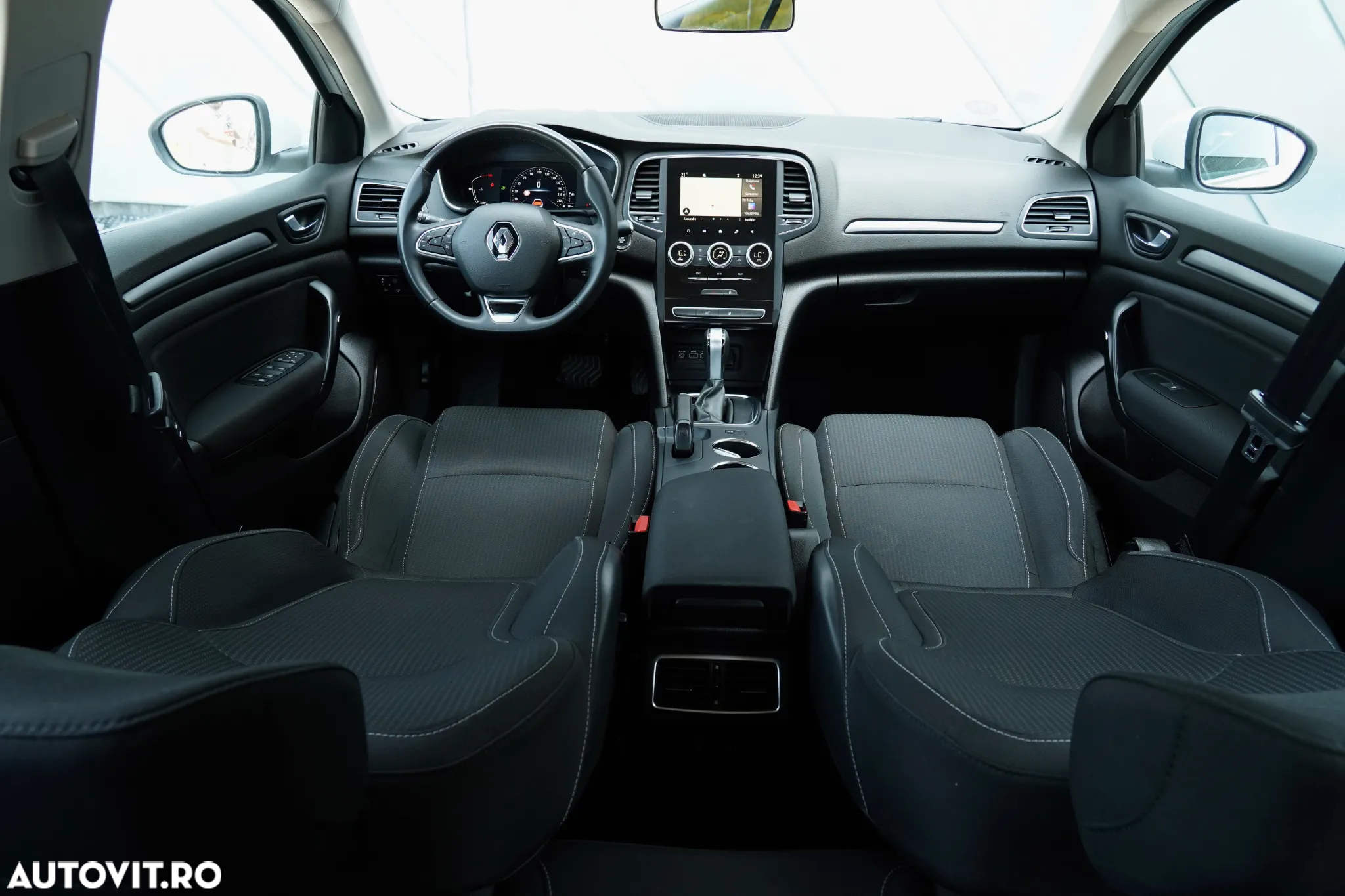 Renault Megane TCe EDC Intens - 7