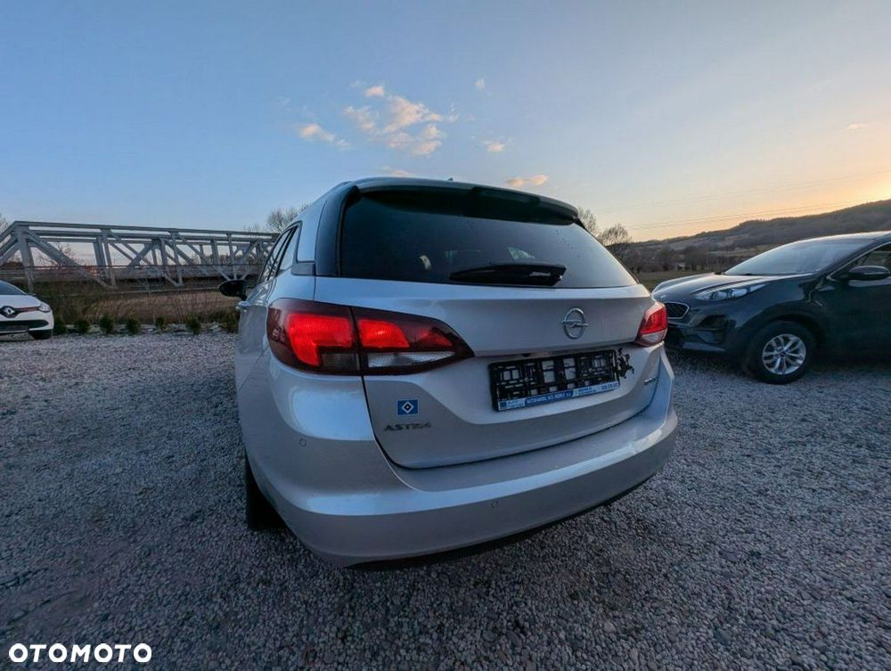 Opel Astra - 9