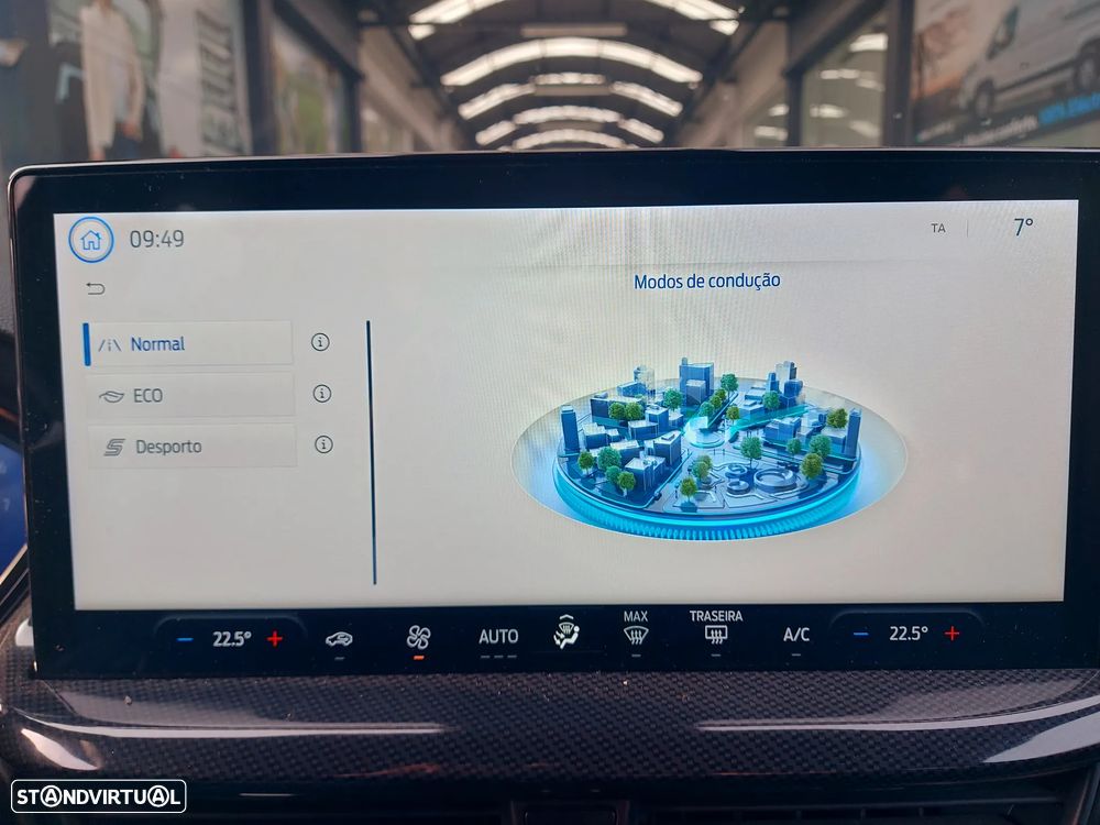 Ford Focus SW 1.0 EcoBoost ST-Line X - 26