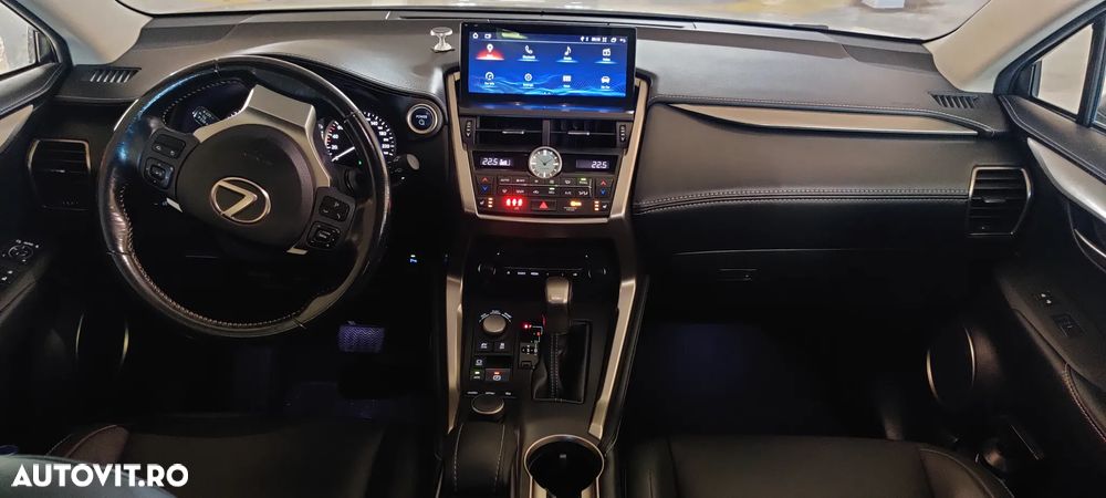 Lexus Seria NX 300h Business - 13