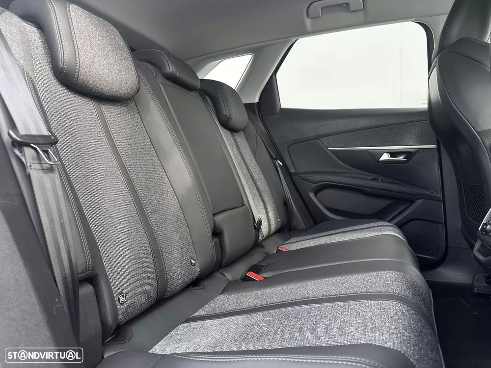 Peugeot 3008 PureTech 130 Stop & Start GPF EAT8 Allure - 13