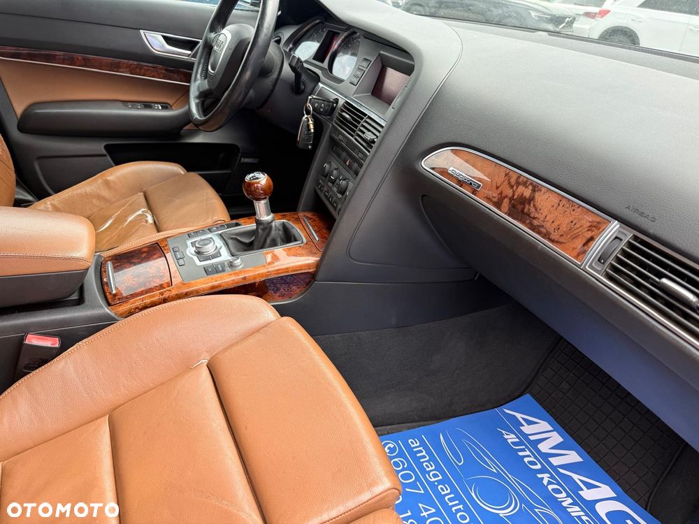 Audi A6 Avant - 15