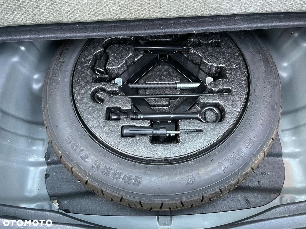 Hyundai i30 1.5 DPI Classic + - 21