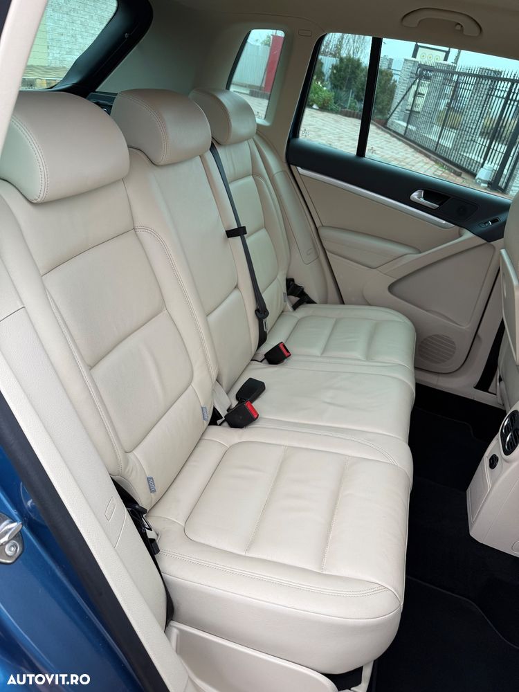 Volkswagen Tiguan 2.0 TDI SCR 4MOTION BlueMotion Technology DSG Lounge Sport & Style - 28