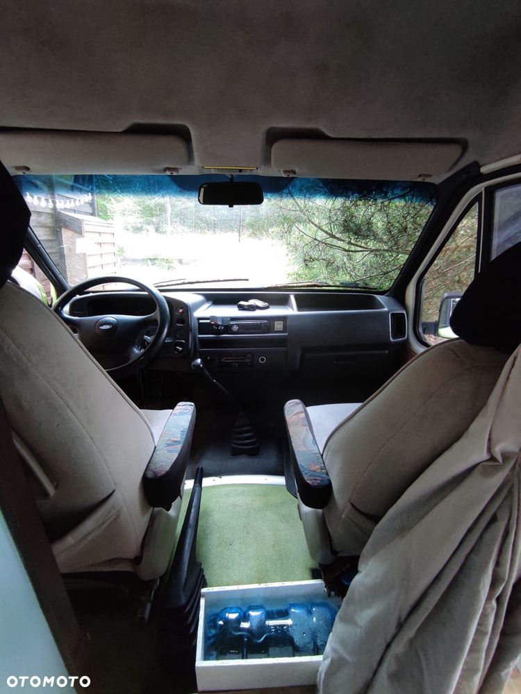 Ford Transit - 4