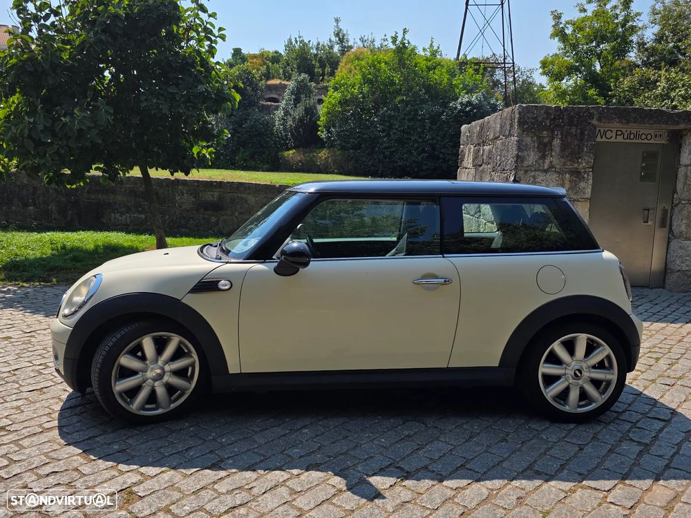 MINI 3 Portas Cooper D - 1