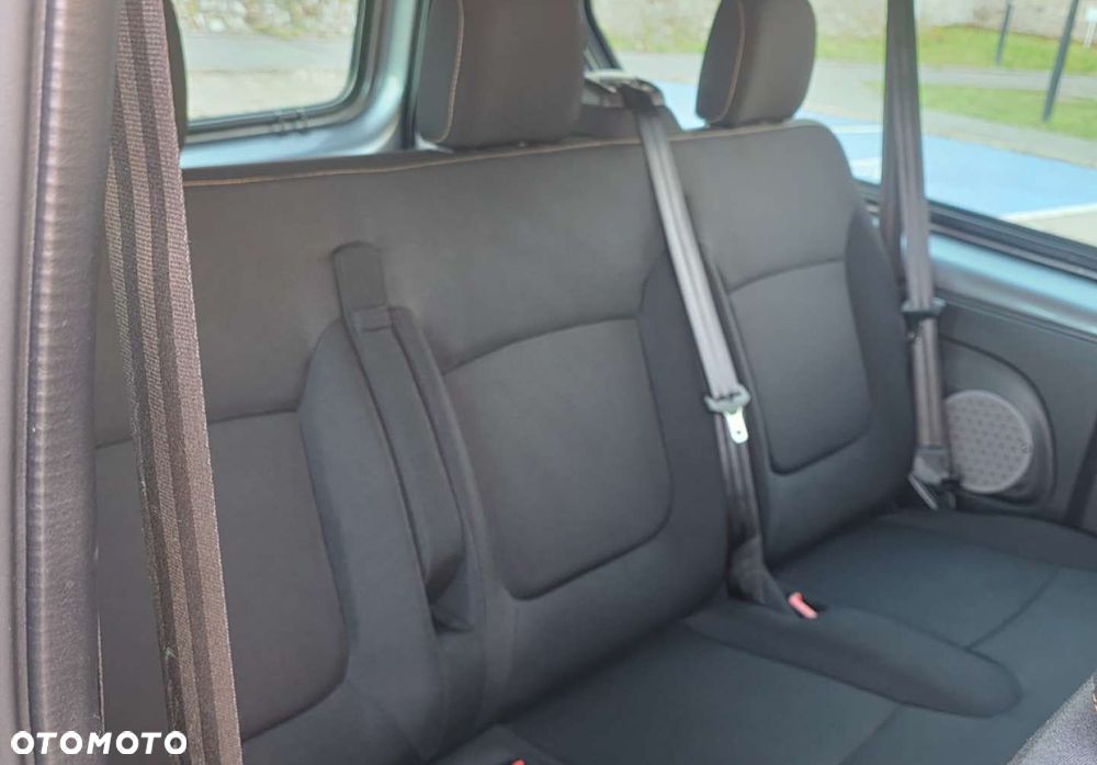 Renault Trafic - 25