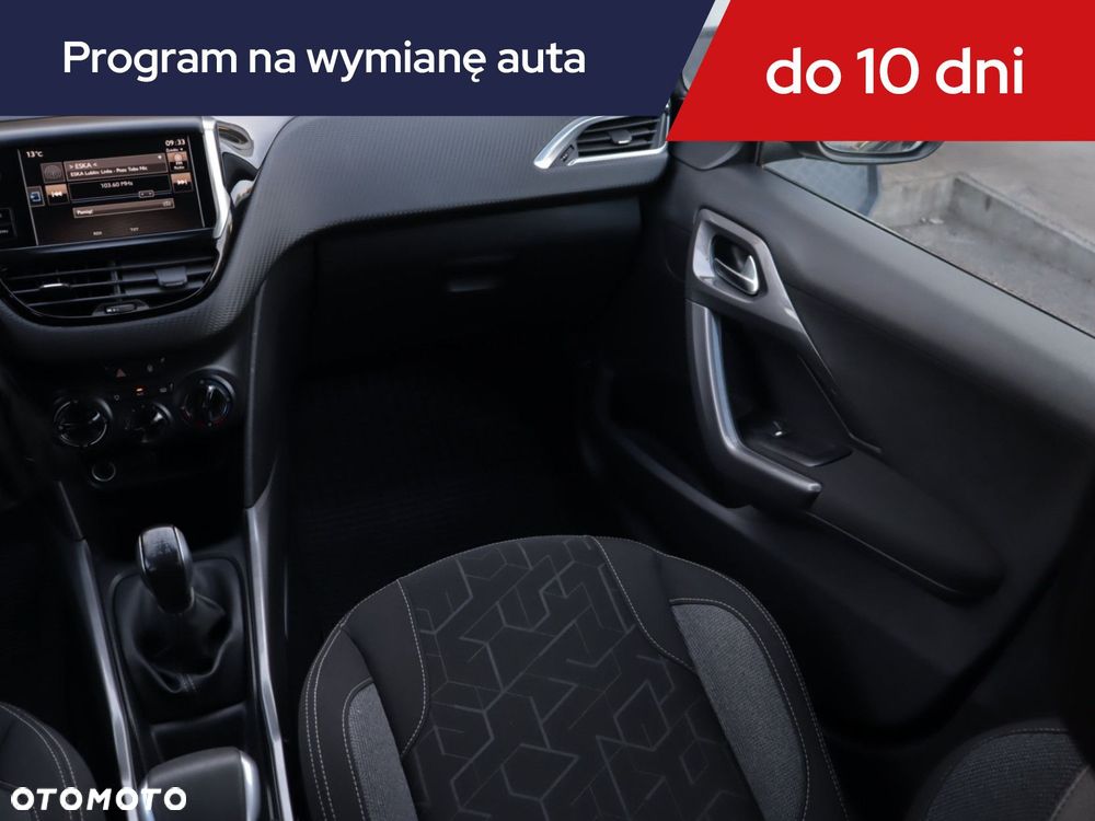 Peugeot 2008 - 10