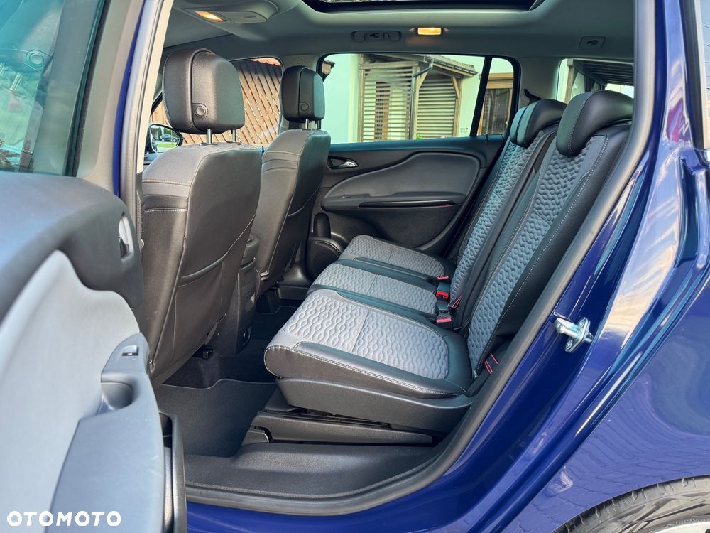 Opel Zafira Tourer 2.0 CDTI Edition - 18