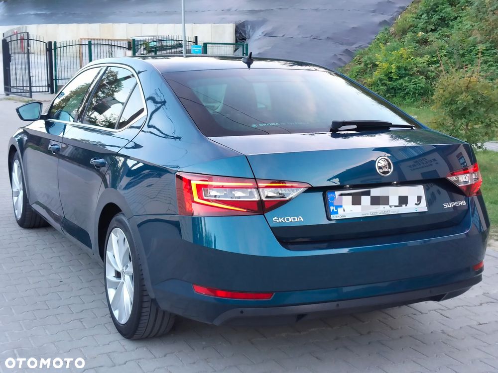 Skoda Superb 2.0 TDI L&K - 3