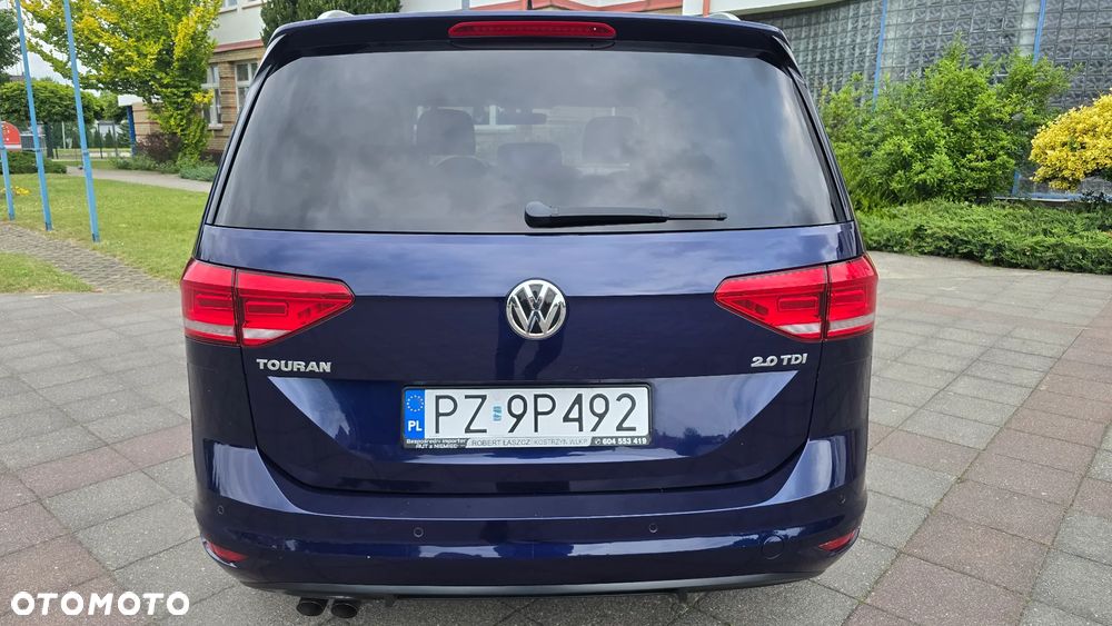 Volkswagen Touran - 21