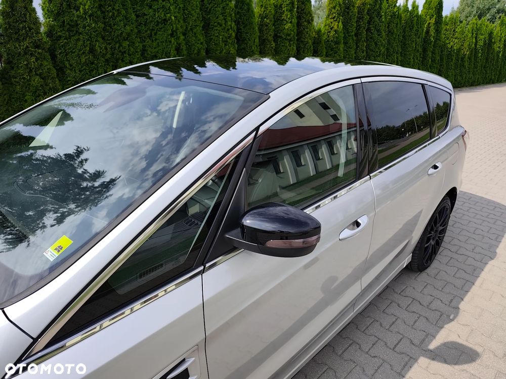 Ford S-Max 2.0 EcoBoost Titanium - 37