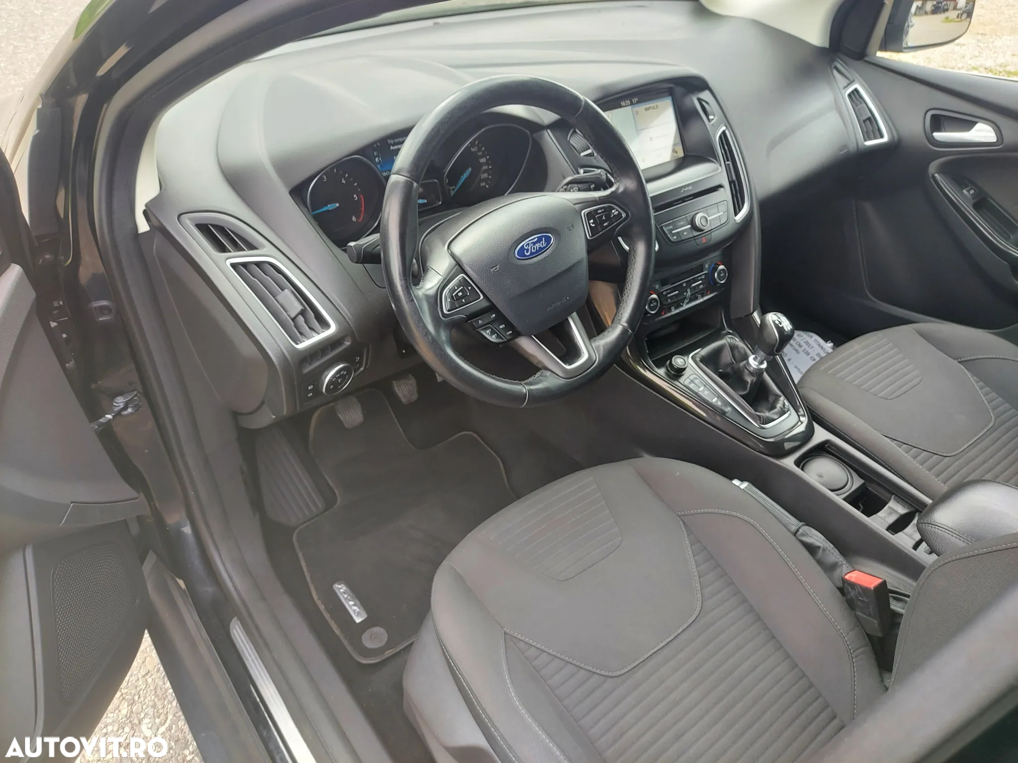 Ford Focus 1.5 EcoBlue Start-Stopp-System TITANIUM - 26