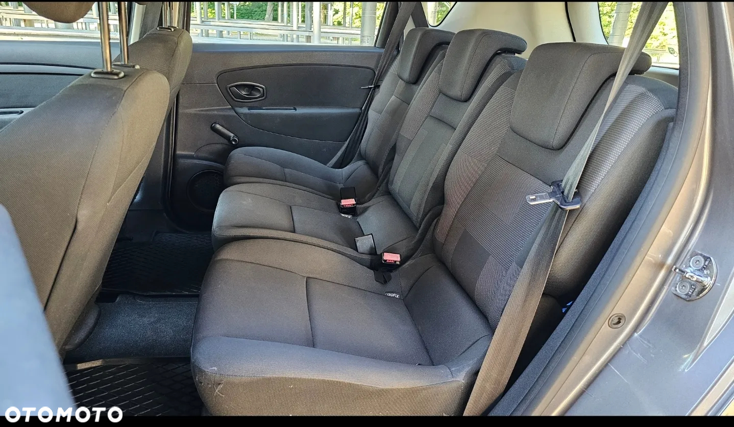 Renault Scenic - 8
