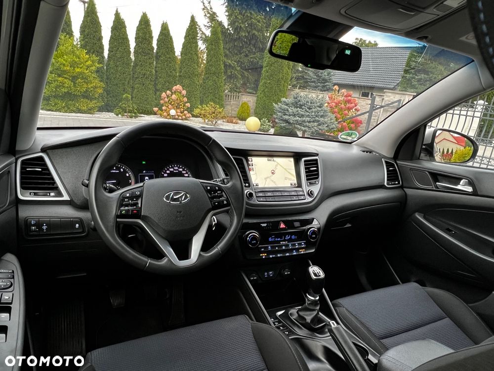 Hyundai Tucson blue 1.6 GDi 2WD Navi - 25