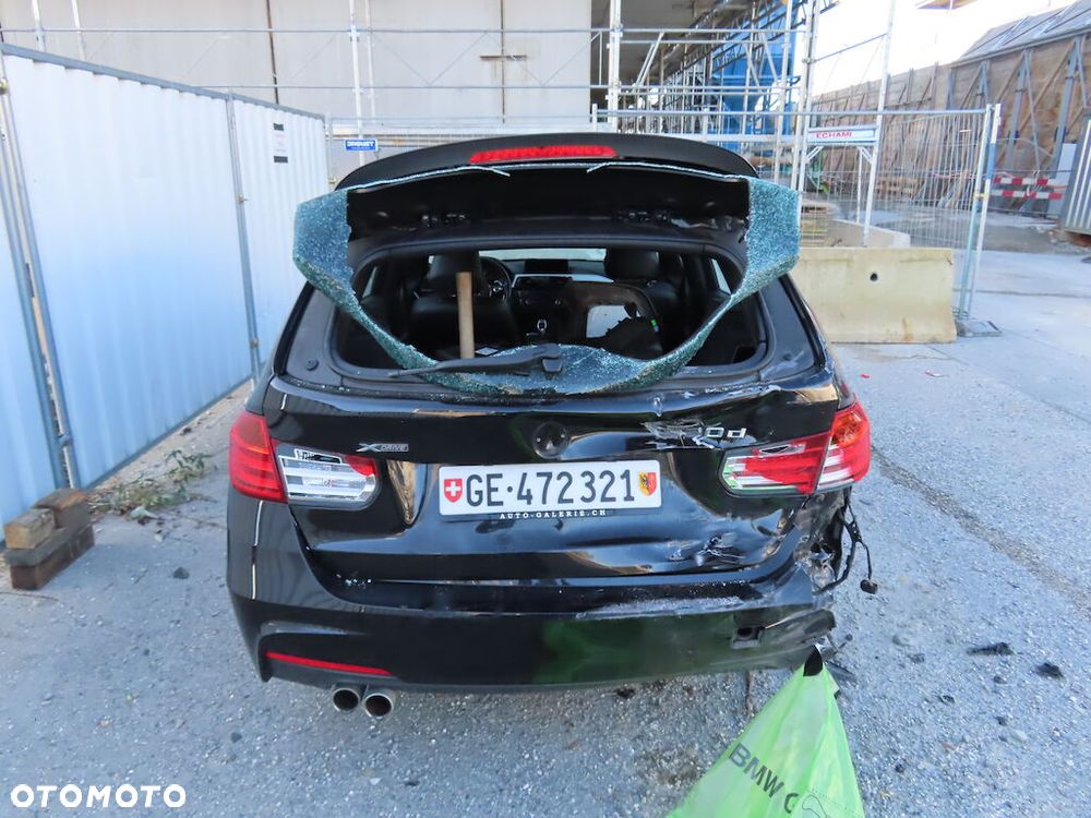 BMW Seria 3 330d Edition M Sport Shadow - 7