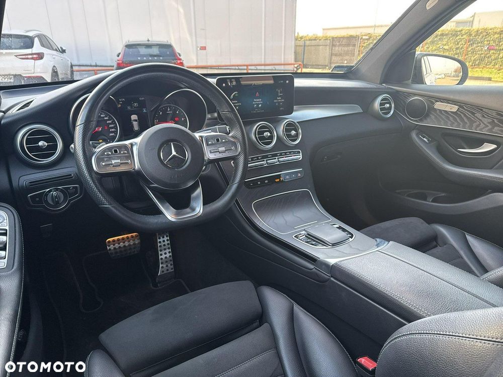 Mercedes-Benz GLC - 13