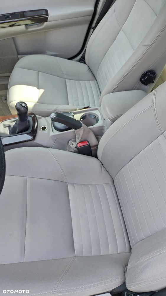 Volvo S40 1.6D - 12