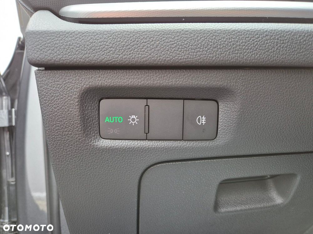 Skoda Octavia 2.0 TDI Drive Essence DSG - 20