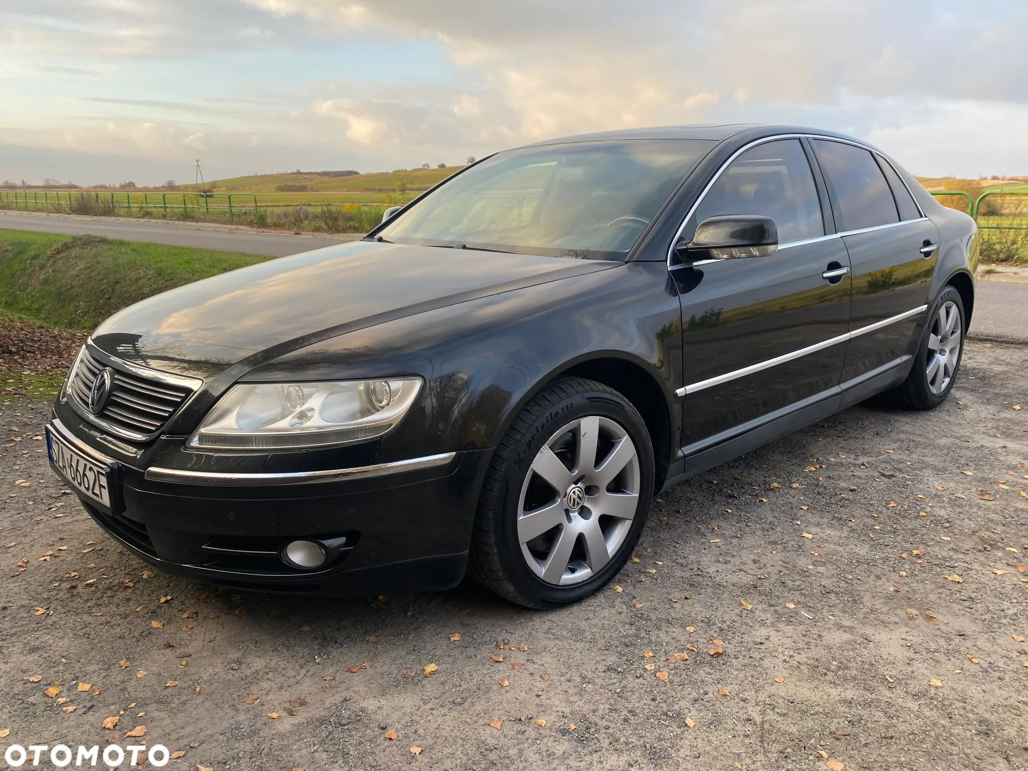 Volkswagen Phaeton 5.0 V10 TDI 4MOTION Automatik (5 Sitzer) - 2