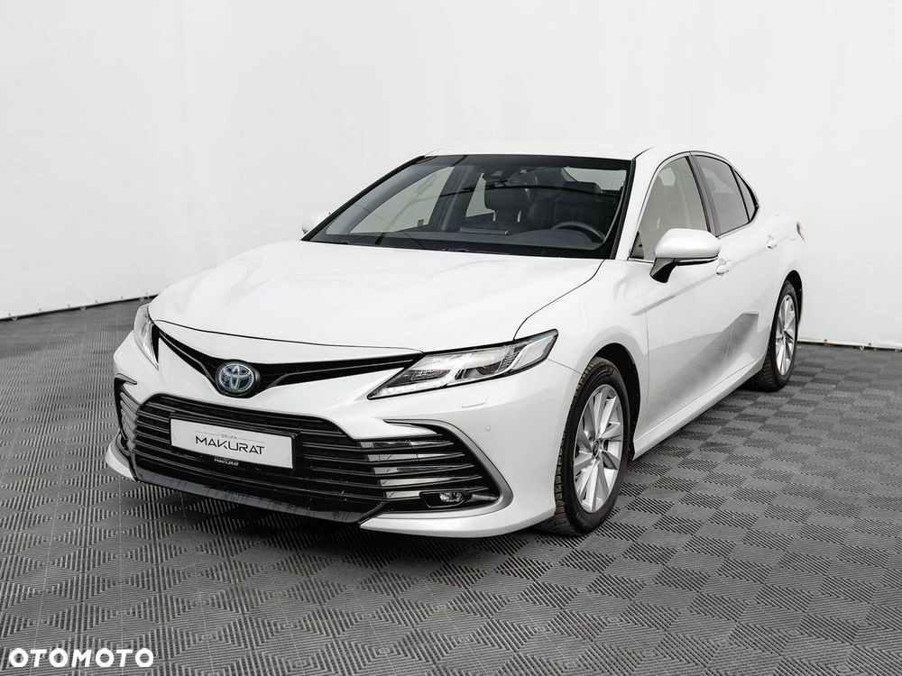 Toyota Camry - 3