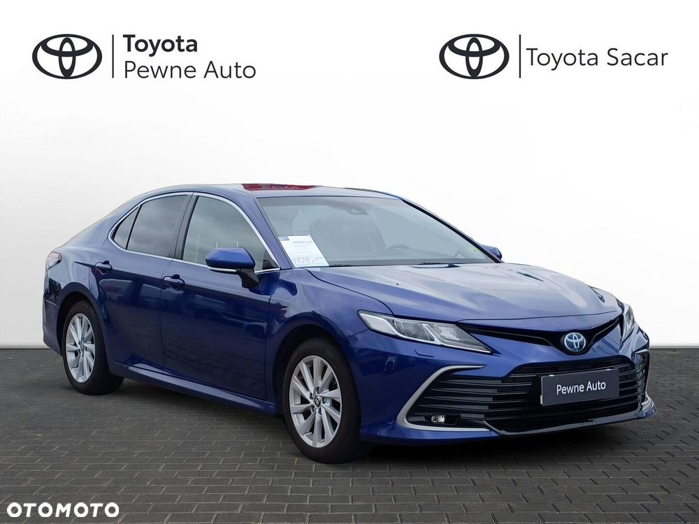 Toyota Camry - 7