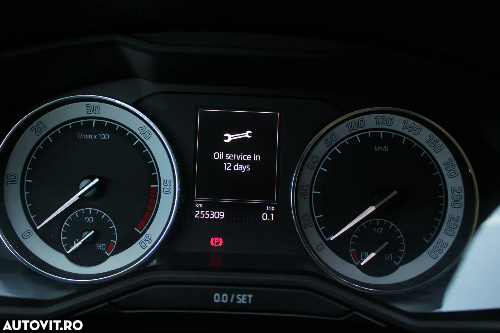 Skoda Superb 2.0 TDI DSG Laurin & Klement - 18