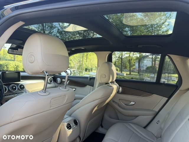Mercedes-Benz GLC 300 4-Matic - 16