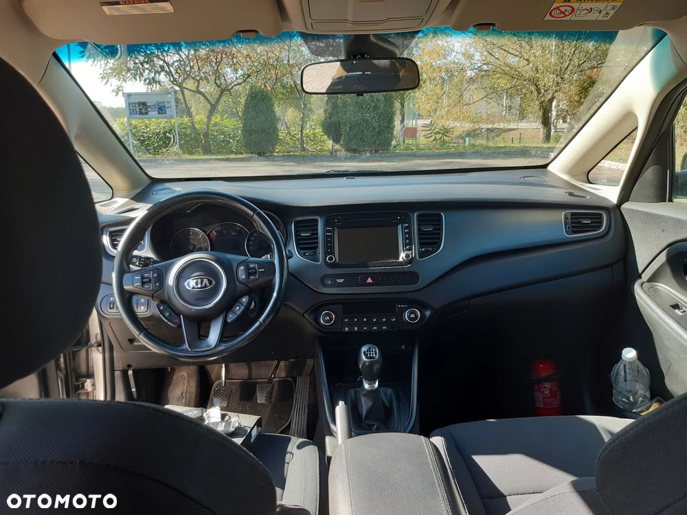 Kia Carens 1.7 CRDi 115 Dream Team Edition - 11