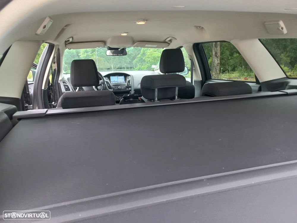 Ford Focus SW 1.5 TDCi EcoBlue Business - 9