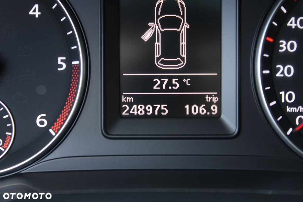 Volkswagen Golf 2.0 TDI DPF MATCH - 31
