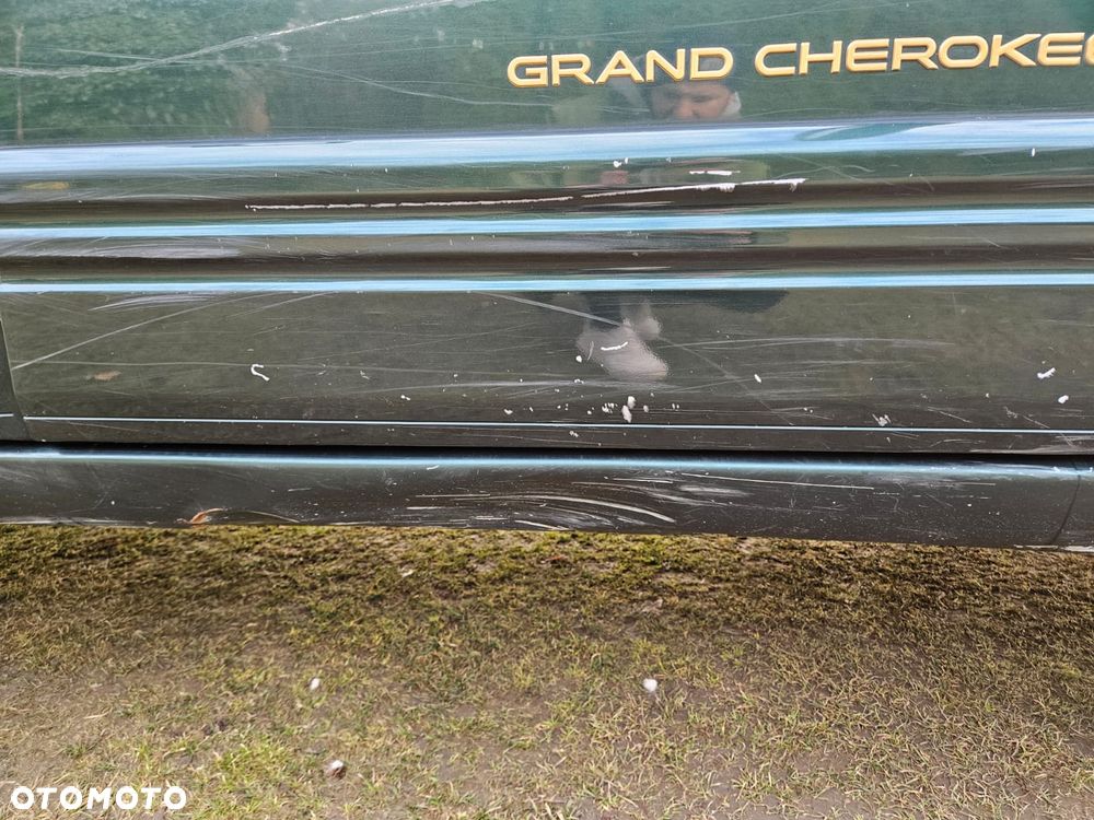 Jeep Grand Cherokee - 27