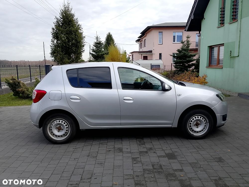 Dacia Sandero 1.2 16V Celebration - 7