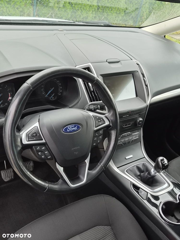 Ford Galaxy - 27