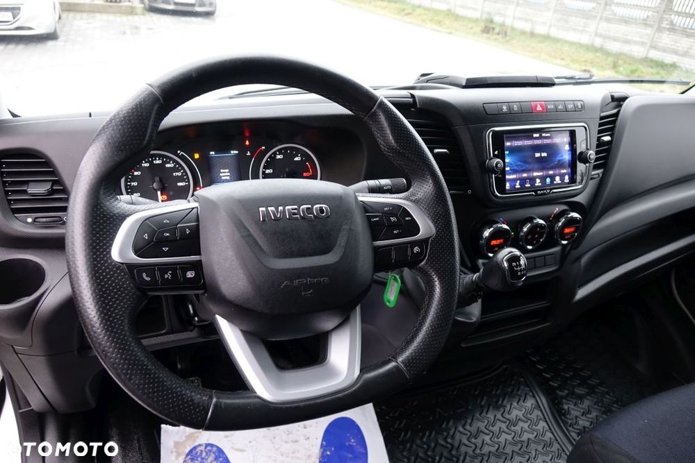 Iveco DAILY 35S18 / FURGON / BLASZAK / L4H2 / 3.0 / 180 KM / NAVI / KAMERA / - 21