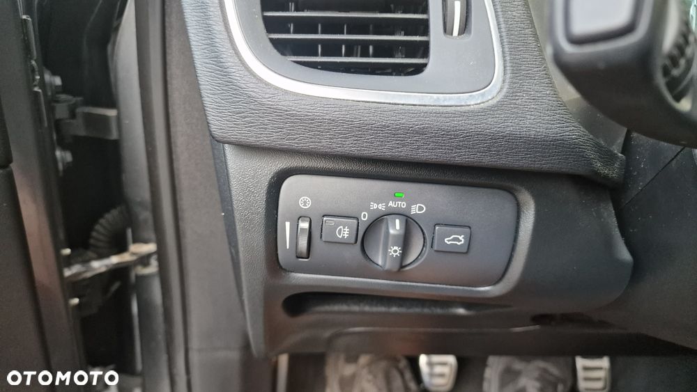 Volvo V40 - 17