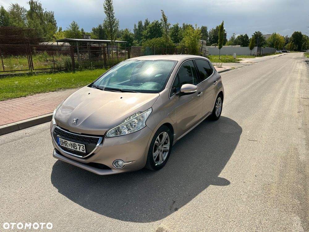 Peugeot 208 e-HDi FAP 92 EGS6 Stop&Start Allure - 1
