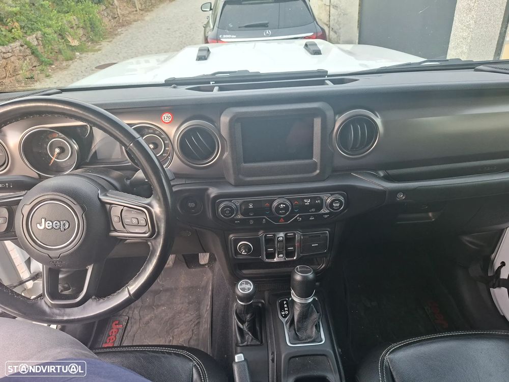 Jeep Gladiator 3.0 CRD Overland AT8 - 9
