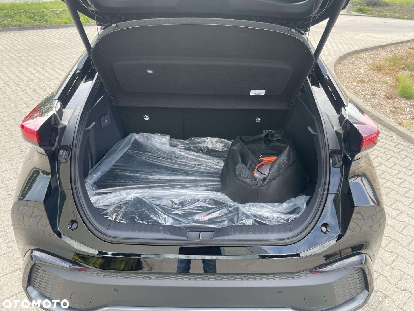 Toyota C-HR - 11