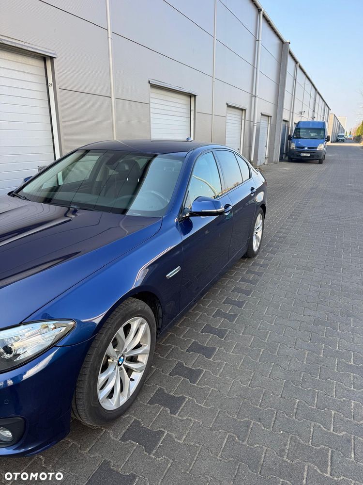 BMW Seria 5 520d xDrive - 3